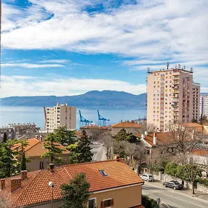 Apartman Consensus, Rijeka